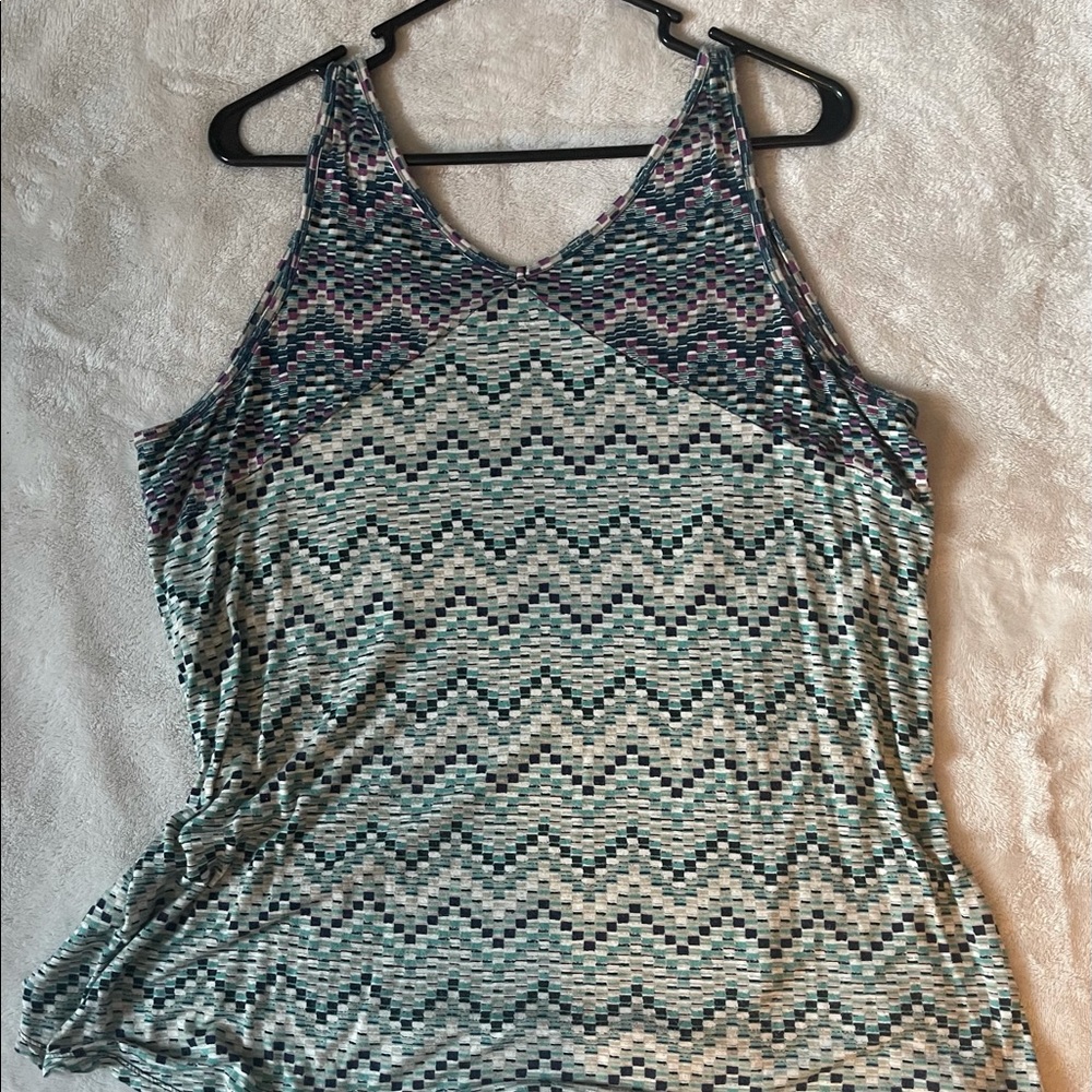 Tank top - Picture 2 of 2